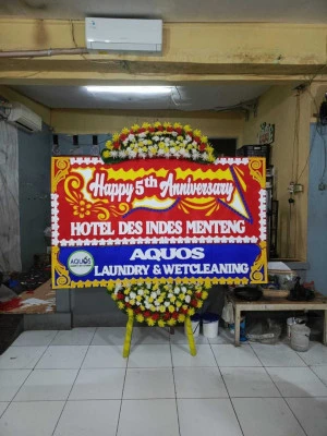 Papan Bunga di Jalan Daan Mogot
