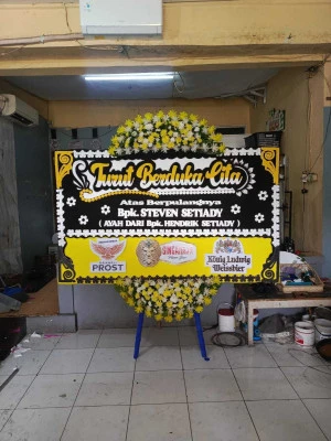Papan Bunga di Jalan Daan Mogot