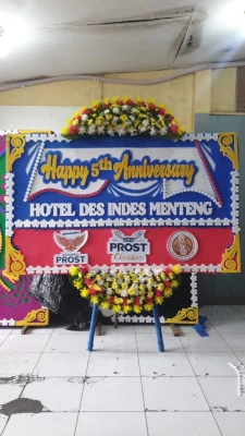 Papan Bunga di Jalan Daan Mogot